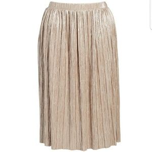 Vince Camuto NWT blush metallic pleated skirt